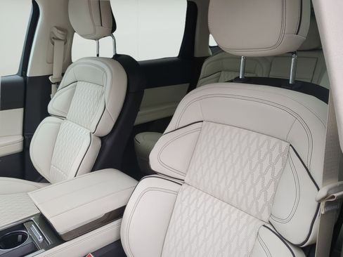New 2026 Lincoln Nautilus Black Label AWD/4WD image 11
