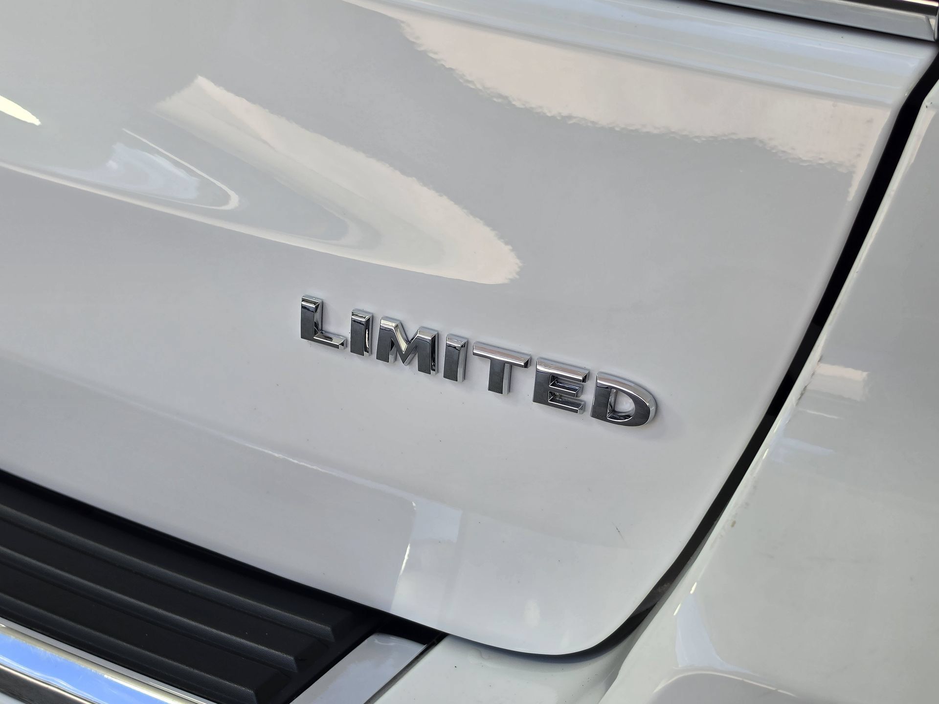 Used 2018 Jeep Grand Cherokee Limited w/ Luxury Group II AWD/4WD image 11