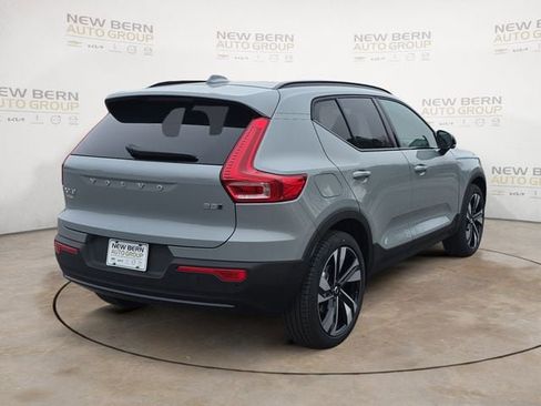 New 2026 Volvo XC40 B5 Ultra w/ Protection Package Premier AWD/4WD image 5