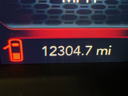 Used 2024 RAM 2500 Tradesman w/ Chrome Appearance Group image 18