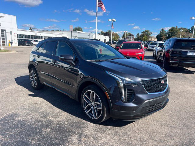 Used 2023 Cadillac XT4 Sport AWD/4WD image 3