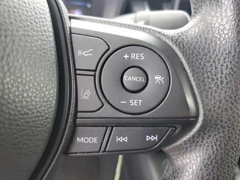 Used 2022 Toyota Corolla LE image 24