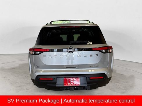 Used 2023 Nissan Pathfinder SV w/ SV Premium Package AWD/4WD image 5