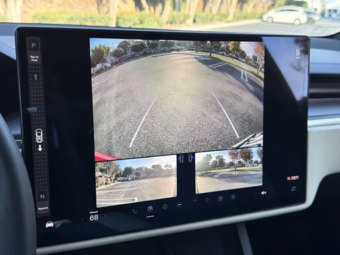 Used 2024 Tesla Model X Plaid image 18