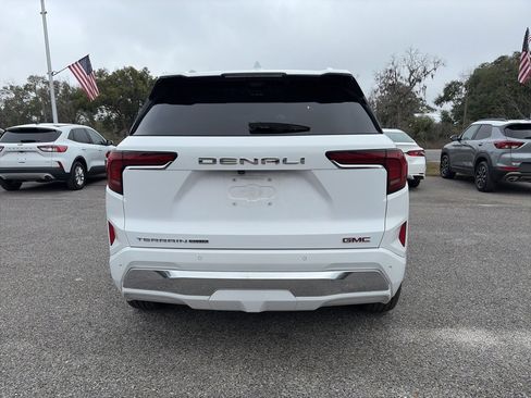 Used 2026 GMC Terrain Denali image 6