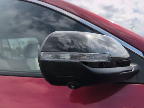 Used 2024 Chevrolet Traverse LT AWD/4WD image 11