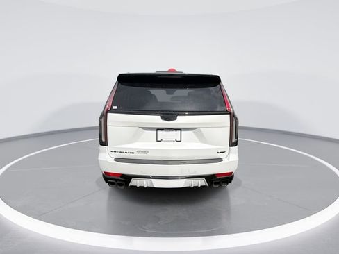 Used 2023 Cadillac Escalade V AWD/4WD image 7