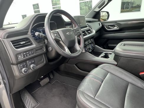 Used 2022 Chevrolet Tahoe RST w/ Luxury Package image 17