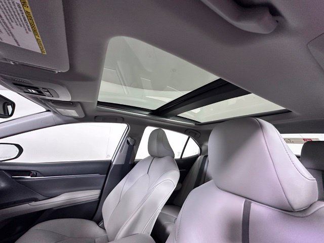Used 2021 Toyota Camry XLE FWD image 21