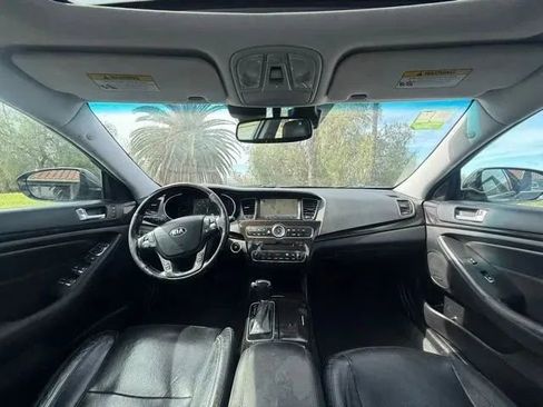 Used 2014 Kia Cadenza Premium w/ Technology Package FWD image 17