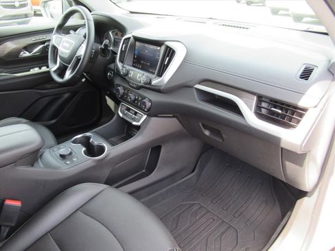 Used 2023 GMC Terrain SLT w/ Elevation Edition FWD image 11