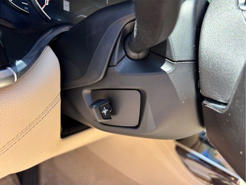 Used 2016 BMW 750i RWD image 22