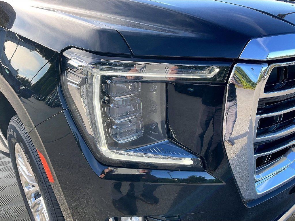 Used 2022 GMC Yukon SLT w/ SLT Premium Package AWD/4WD image 32