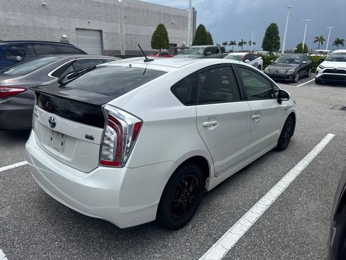 Used 2013 Toyota Prius Three FWD image 3