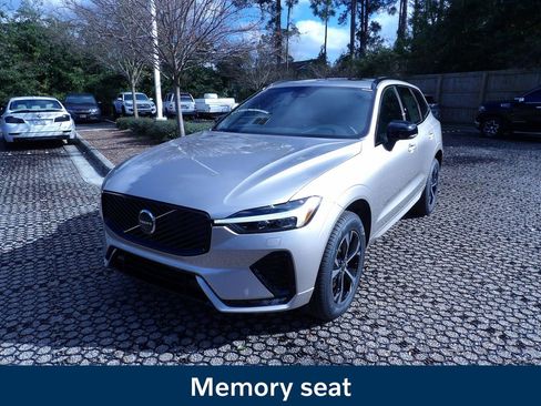 New 2026 Volvo XC60 B5 Core w/ Climate Package image 3
