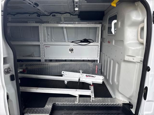 Used 2022 Ford E-Transit Low Roof w/ Load Area Protection Package RWD image 16
