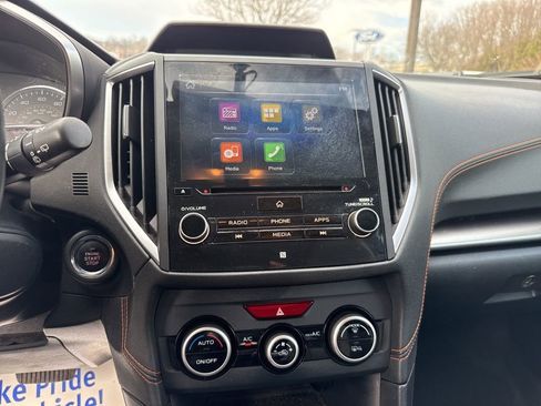 Used 2018 Subaru Crosstrek 2.0i Limited image 16