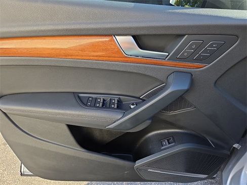 Certified 2023 Audi Q5 2.0T Premium Plus w/ Premium Plus Package image 13