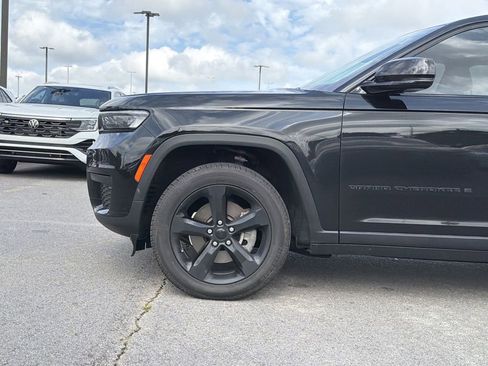 Used 2021 Jeep Grand Cherokee L Laredo AWD/4WD image 9
