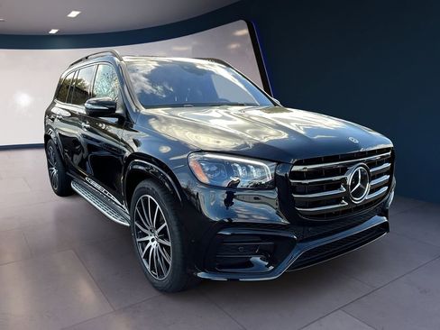 New 2026 Mercedes-Benz GLS 580 4MATIC image 4