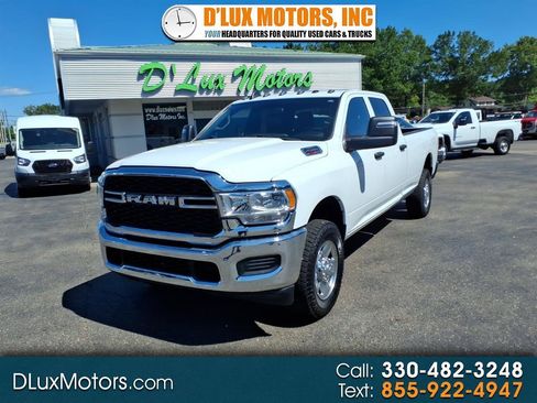 Used 2024 RAM 2500 Tradesman w/ Chrome Appearance Group AWD/4WD image 1