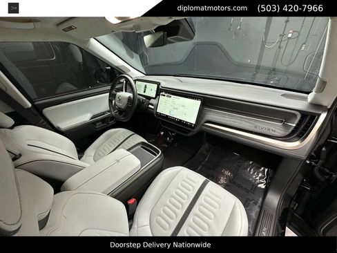 Used 2023 Rivian R1S Adventure image 24