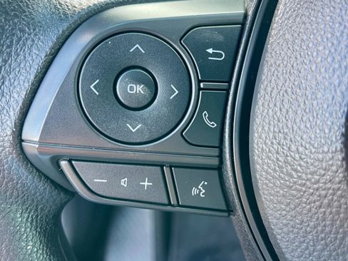Used 2024 Toyota Corolla LE image 18