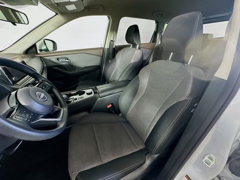 Used 2023 Nissan Rogue SV AWD/4WD image 13