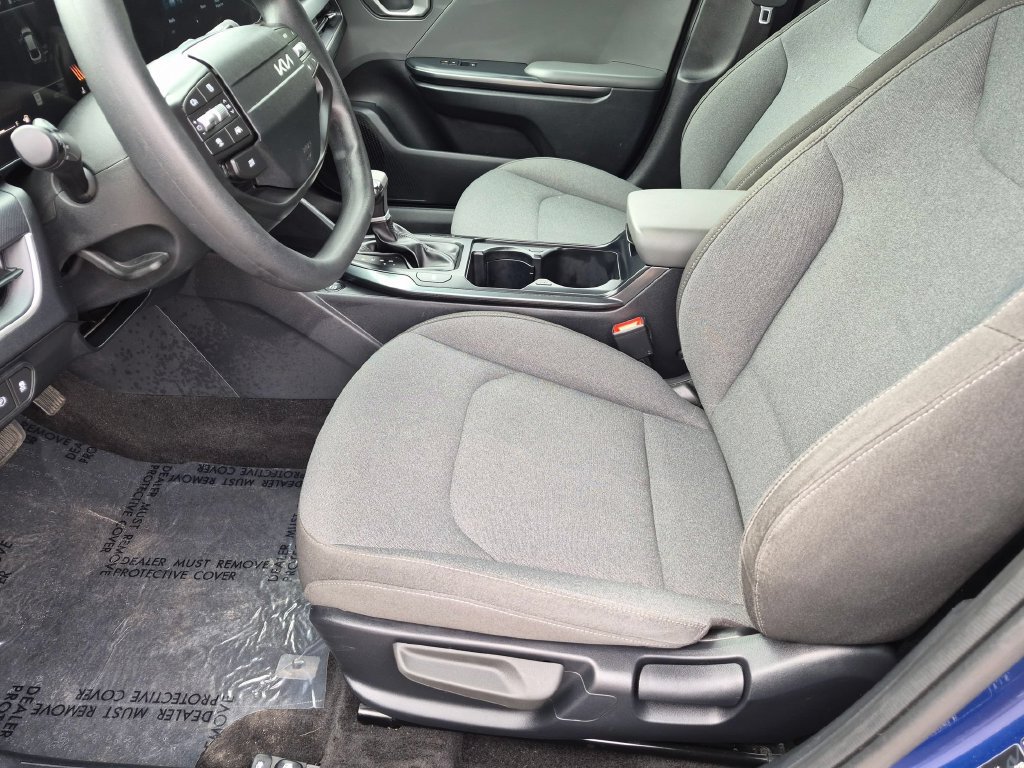 Used 2025 Kia K4 FWD image 23