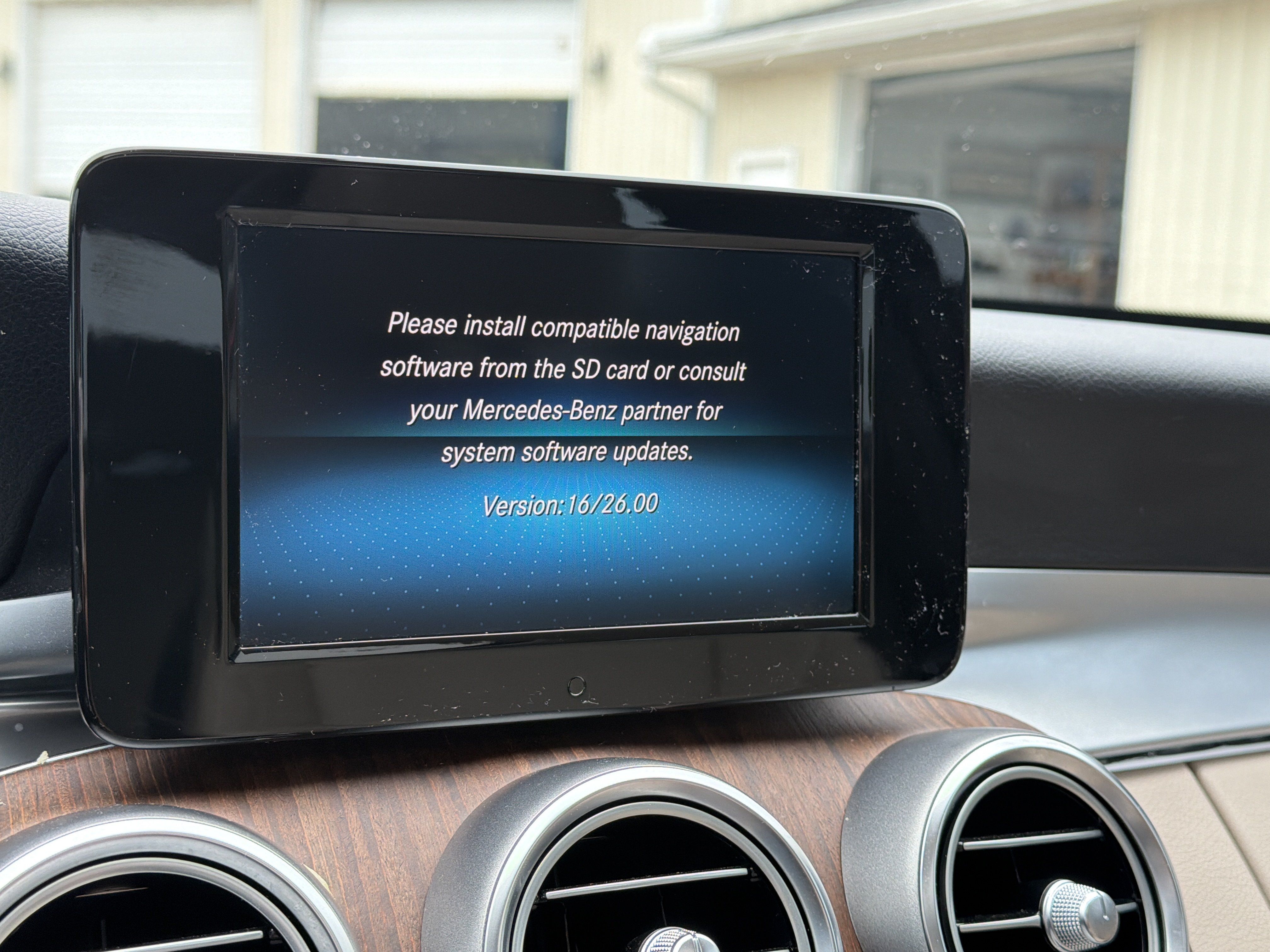 Used 2019 Mercedes-Benz C 300 4MATIC Sedan image 3
