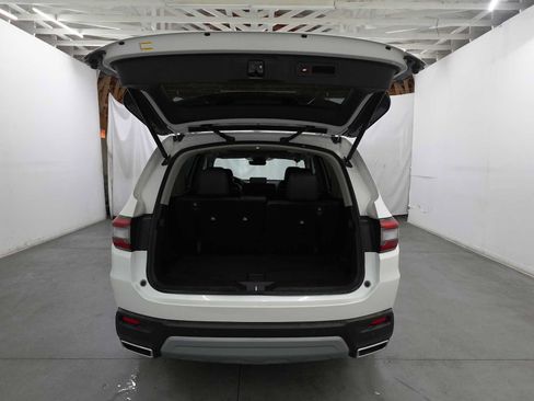 Used 2025 Honda Pilot Elite image 31