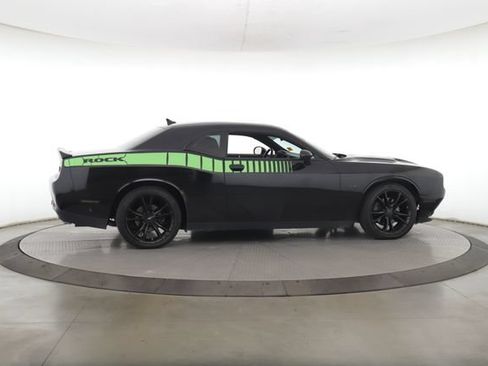 Used 2017 Dodge Challenger R/T w/ Blacktop Package RWD image 6