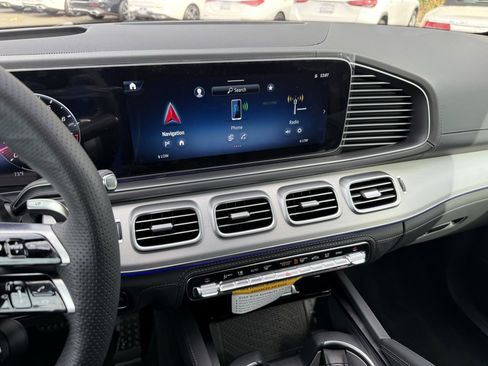 New 2026 Mercedes-Benz GLS 63 AMG 4MATIC image 24