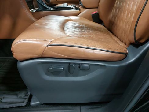 Used 2023 INFINITI QX80 Sensory w/ Cargo Package AWD/4WD image 31