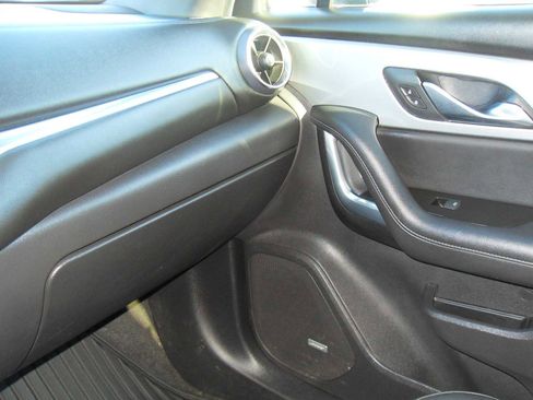 Used 2019 Chevrolet Blazer LT w/ Sun and Wheels Package image 35