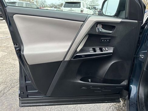 Certified 2017 Toyota RAV4 Limited image 18