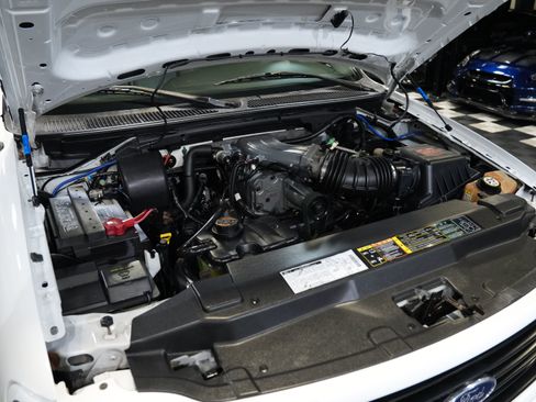 Used 2004 Ford F150 Lightning RWD image 36