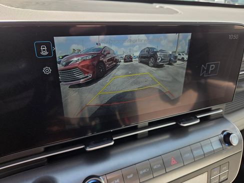 Used 2024 Hyundai Kona SEL FWD image 32
