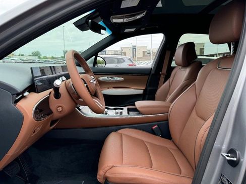 Certified 2026 Genesis GV70 2.5T Advanced image 15