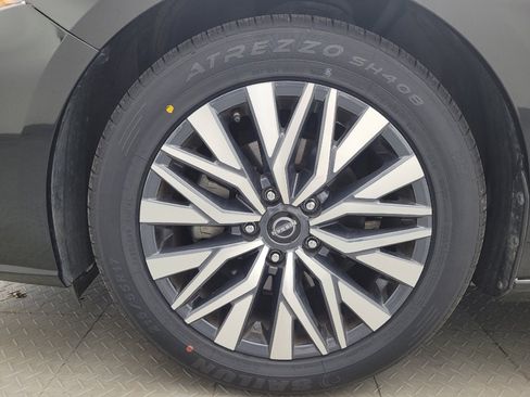 Used 2023 Nissan Altima 2.5 SV FWD image 31