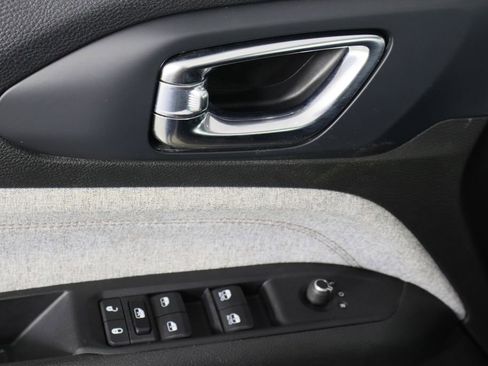 Used 2022 Jeep Compass Latitude image 22