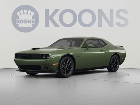 Used 2023 Dodge Challenger R/T Scat Pack RWD image 1