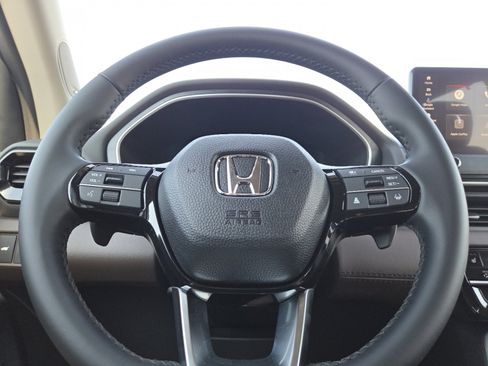New 2026 Honda Pilot Touring image 27