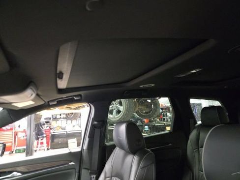 Used 2023 Buick Enclave Avenir w/ Avenir Technology Package AWD/4WD image 15
