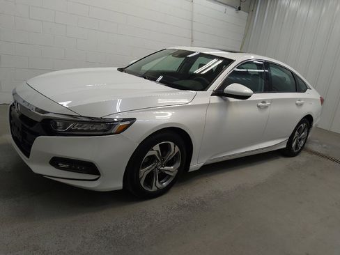 Used 2019 Honda Accord EX image 2