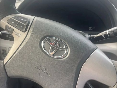 Used 2011 Toyota Camry LE image 21