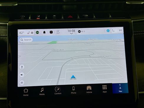 Used 2023 Jeep Grand Cherokee Limited w/ Luxury Tech Group II image 15