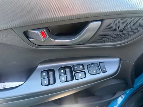Used 2022 Hyundai Kona SEL w/ Cargo Package FWD image 11