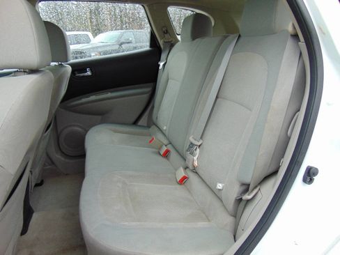 Used 2012 Nissan Rogue S image 9