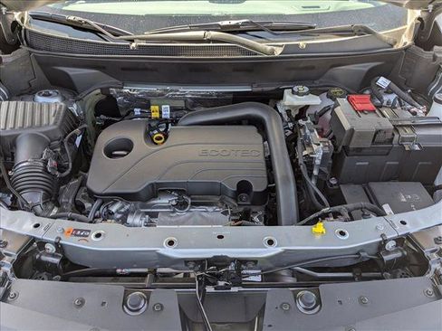 New 2026 Chevrolet Equinox LT w/ Safety and Technology Package FWD image 16